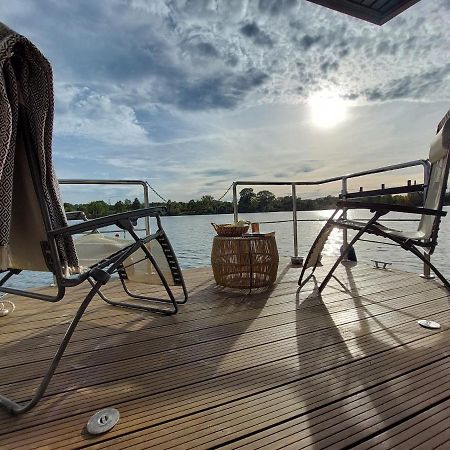 Lemuria Houseboat - Plywajacy Domek Na Wodzie Wroclaw Luaran gambar