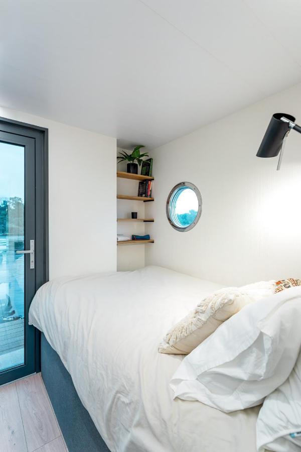 Lemuria Houseboat - Plywajacy Domek Na Wodzie Wroclaw Luaran gambar