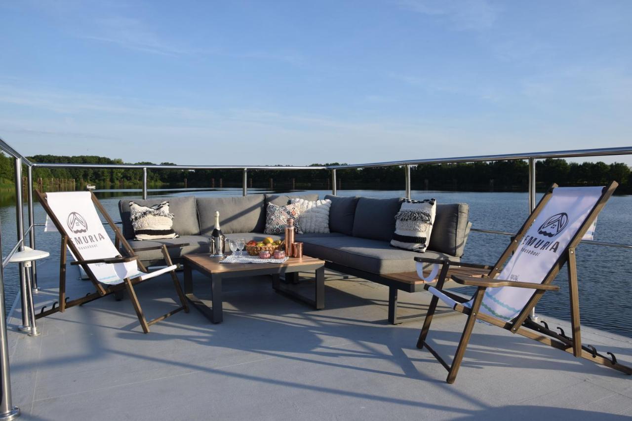 Lemuria Houseboat - Plywajacy Domek Na Wodzie Wroclaw Luaran gambar