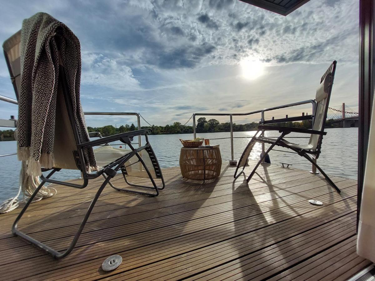Lemuria Houseboat - Plywajacy Domek Na Wodzie Wroclaw Luaran gambar